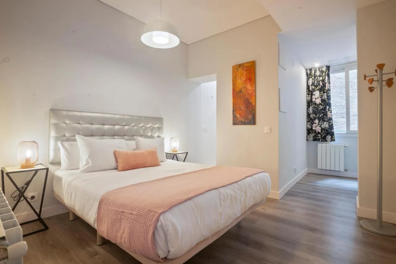 Barcelona Eixample Apartment 0*,