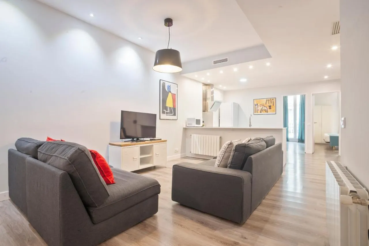 Barcelona Eixample Apartment